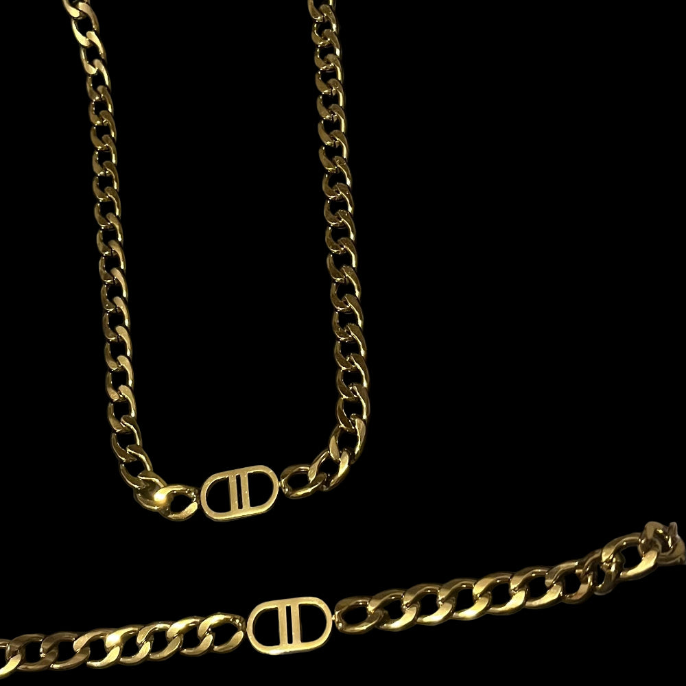 Chunky Gold 'CD' Necklace & Bracelet Set